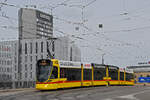 Be 6/10 Tango 172, auf der Linie 10, überquert am 04.05.2024 die Münchensteinerbrücke.