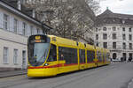 Be 6/10 Tango 189, auf der Linie 10, fährt am 25.11.2024 den Steinenberg hinunter zur Haltestelle Theater.