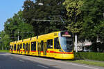 Be 6/10 Tango 183, auf der Linie 11, fährt am 11.06.2025 zur Haltestelle am Aeschenplatz.