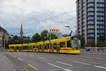 Be 6/10 Tango 182, auf der Linie 11, überquert am 19.07.2025 die Münchensteinerbrücke.