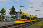 Be 6/10 Tango 172, auf der Linie 10, fährt am 14.07.2025 zur Haltestelle M-Parc.