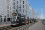 Be 6/10 Tango 182 mit der Elektrolux Werbung, auf der Linie 10, fährt am 06.08.2025 bei der Haltestelle Peter Merian ein.