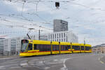 Be 6/10 Tango 159, auf der Linie 11, überquert am 19.07.2025 die Münchensteinerbrücke.