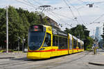 Be 6/10 Tango 171, auf der Linie 11, fährt am 14.07.2025 zur Haltestelle am Bahnhof SBB.