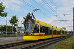 Be 6/10 Tango 155, auf der Linie 11, fährt am 14.07.2025 zur Haltestelle M-Parc.