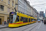 Be 6/10 Tango 160, auf der Linie 17, bedient am 13.09.2025 die Haltestelle Rheingasse. Aufnahme Basel.