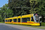 Be 6/10 Tango 161, auf der Linie 11,fährt am 11.06.2025 zur Haltestelle am Bahnhof SBB.
