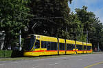 Be 6/10 Tango 156, auf der Linie 10, fährt am 21.06.2025 zur Haltestelle am Bahnhof SBB.