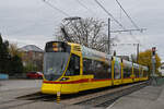Be 6/10 Tango 173, auf der Linie 10, fährt am 01.11.2025 bei der Haltestelle Bottmingen ein.