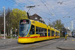 Be 6/10 Tango 159, auf der Linie 11, fährt am 23.03.2026 zur Haltestelle am Bahnhof SBB.