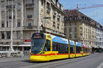 Be 6/10 Tango 175, auf der wegen der Grossbaustelle umgeleiteten Linie 11, �berquert am 13.07.2026 die Mittlere Rheinbr�cke Richtung Haltestelle Schiffl�nde. Aufnahme Basel.