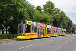Be 6/10 Tango 154, auf der Linie 10, f�hrt am 13.07.2026 zur Haltestelle am Aeschenplatz.