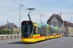 Be 6/10 Tango 176, auf der wegen der Grossbaustelle umgeleiteten Linie 11, �berquert am 13.07.2026 die Mittlere Rheinbr�cke Richtung Haltestelle Schiffl�nde.