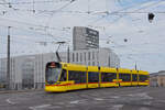 Be 6/10 Tango 185, auf der Linie 11, �berquert am 10.08.2026 die M�nchensteinerbr�cke.