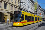 Be 6/10 Tango 168, auf der wegen der Grossbaustelle am Marktplatz umgeleiteten Linie 11, f�hrt am 19.08.2026 bei der Haltestelle Rheingasse ein. Aufnahme Basel.