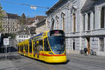 Be 6/10 Tango 185, auf der Linie 11, fährt am 07.04.2026 den Steinenberg hoch zur Haltestelle Bankverein. Aufnahme Basel.