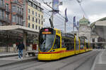 Be 6/10 Tango 171, auf der Linie 11, bedient am 23.02.2026 die Haltestelle am Bahnhof SBB. Aufnahme Basel.