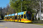 Be 6/10 Tango 165, auf der Linie 11, f�hrt am 07.04.2026 zur Haltestelle am Aeschenplatz. Aufnahme Basel.