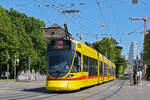 Be 6/10 Tango 160, auf der Linie 11, f�hrt am 27.04.2026 zur Haltestelle am Bahnhof SBB. Aufnahme Basel.