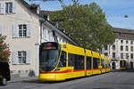 Be 6/10 Tango 160, auf der Linie 11, f�hrt am 27.04.2026 den Steinenberg hinunter zur Haltestelle Barf�sserplatz. Aufnahme Basel.