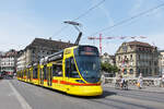 Be 6/10 Tango 177, auf der wegen der Grossbaustelle am Marktplatz umgeleiteten Linie 11, �berquert am 13.07.2026 die Mittlere Rheinbr�cke.