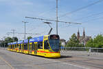 Be 6/10 Tango 189, auf der wegen der Grossbaustelle am Marktplatz umgeleiteten Linie 11, �berquert am 13.07.2026 die Wettsteinbr�cke zur Haltestelle Wettsteinplatz. Aufnahme Basel.