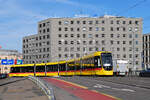 Be 8/10 TINA 4217, auf der Linie 11, überquert am 18.12.2025 die Münchensteinerbrücke. Aufnahme Basel.