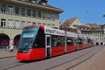 Be 6/8 Tramlink 914, auf der Linie 6, fährt am 11.06.2025 zur Haltestelle Zytglogge. Aufnahme Bern.