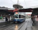 Linie 15 Wagennummer 2038 „Witikon“ beim Bucheggplatz.