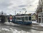 Linie 13 Wagennummer 2002  Seebach  an der Endhaltestelle Frankental. Dieser Wagen fährt sehr selten auf der Linie 13. Datum: 19. 1. 2021