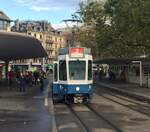 Linie 2 Wagennummer 2070  Aussersihl + Hard  beim Bellevue.