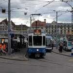 Linie 6 Wagennummer 2040  Rechts der Limmat  beim Central.
