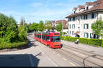 Am 14.05.2022 ist Bernmobil Be 4/8 732 unterwegs auf der Linie 7 und konnte hier kurz vor der Endstation bei Bümpliz, Bottigenstrasse aufgenommen werden