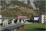Ein TMR Region Alpes RABe 525 NINA ist auf dem Weg von Le Châble nach Martigny und fährt kurz vor der Ankunft in Sembrancher über den Sembrancher Viadukt. 

30. November 2024