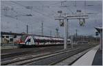 Der SBB LEX Flirt RABe 522 220 wartet in Annemasse auf die Rückfahrt als SL4 nach Genève.