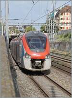 Beim der Fotostelle  4 Gleise, 3 Strecken, 2 Stromsysteme und 1 Zug  zwischen St-Jean und Gen�ve konnte ich den SNCF 31517 als RL1 23379 auf der Fahrt von Evian Les Bains (ab 7:51) nach Coppet (an