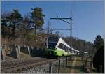 Die zwei trn / transN Flirts RABe 527 332 und 333, unterwegs als RE von Le Locle nach Neuchâtel erreichten in Kürze die Spitzkehre Chambrelien.