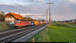 SBB Cargo Re 6/6 11680 zusammen mit einer Re 4/4 II am 1. April 2020 vor einem UKV-Zug zwischen Gümligen und Ostermundigen.<br>
Auf diesem und den beiden vorherigen Bildern ist gut zu erkennen, dass hier auf allen drei Gleisen in beide Richtungen gefahren werden kann.
