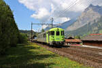 Die bls Autoverlad ist auf dem Weg von Kandersteg nach Goppenstein und wird in Kürze in den Lötschbergtunnel einfahren.
