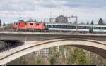 Re 4/4 II 11131 mit Leermaterialzug als Zufuhr für einen Fussballextrazug von Bern nach Basel am 17.