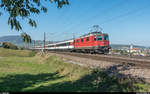 Re 4/4 II 11121 mit IR Basel - Zürich am 28. September 2018 bei Frick.