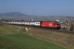 Re 460 106-8 verlsst am 21.3.12 Frick mit dem IR 2069 in Richtung Brugg.