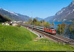 Am Morgen des 24.04.2021 ist SBB Re 420 300-6 unterwegs als IC3 913 von Zürich HB nach Chur und konnte hier in der Morgensonne bei Unterterzen aufgenommen werden.