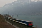 Kurz vor Mols kam am 28.02.2016 überraschend ein von Re 4/4 11115 in Richtung Sargans geschobener 9-Wagen-Zug vorbei, der nicht im Fahrplan stand.