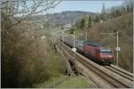 Re 460 055-7 mit einem IC nach St.Gallen kurz nach Bossire. 
01.04.2011