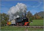 La DER de la Saison / Das Saison Ende der Blonay Chamby Bahn 2024 - Seit einigen Jahren zeigt die Blonay Chamby Bahn zum Saison Ende mit einem verdichteten Fahrplan noch einmal ihre herrlichen Fahrzeuge im Einsatz. Bei perfektem Licht und mit einer wunderschönen Dampffahne fährt die SEG G 2x 2/2 105 der Blonay-Chamby Bahn mit dem Riviera Belle Epoque Zug bei Chaulin in Richtung Chamby.

27. Oktober 2024