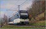 Kurz nach Chernex, unter einer  Windschiefen -Fahrleitung ist der CEV MVR ABeh 2/6 7505 auf dem Weg nach Les Avants. Beachtenswert: das schiefe Einfahrvorsignal von Chernex. 

17. Dezember 2023