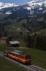 Im Mai 1980 ist ABDe 4/4 1 der ASD bei Les Planches unterwegs nach Les Diablerets