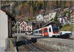 Noch einmal ein Bild des neuen SNCF TMR Z890 / Beh 4/8 (UIC 90 85 838 0892) bei seiner Probefahrt in Finhaut, diesmal aus einer etwas anderen Perspektive, welche die hohen Bahnstiege der M-C zeigt.