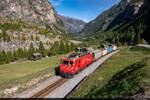 MGB HGe 4/4 II 5 ist am 11.10.2021 unterwegs mit einem Güterzug nach Zermatt und konnte hier bei Randa im Mattertal aufgenommen werden